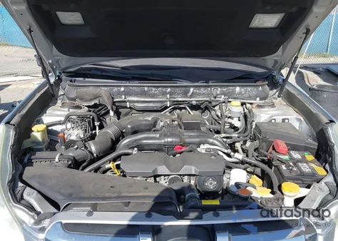 2013 Subaru Outback 2.5I Premium from USA, damaged, VIN 4S4BRBCC9D3292425